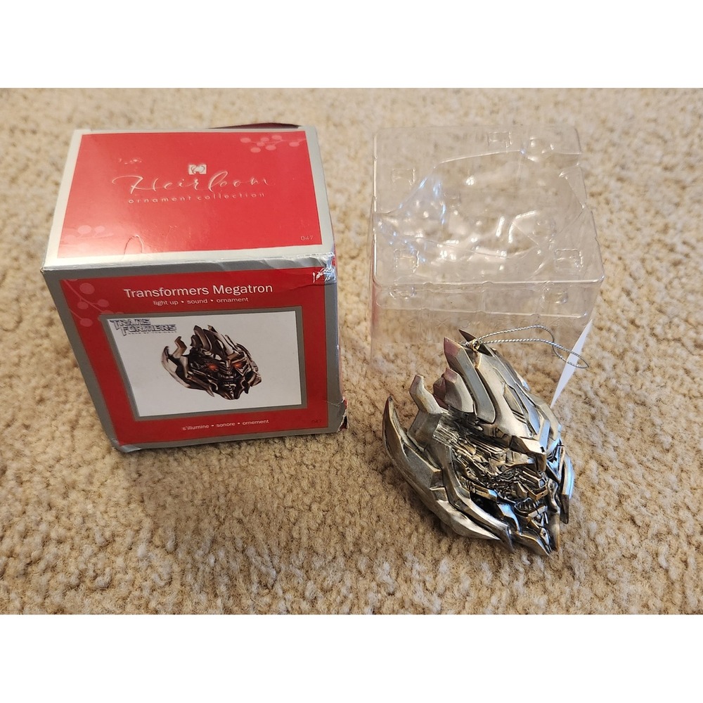 Carlton Cards Transformers Megatron Heirloom Ornament Light Up Sound 2007 047